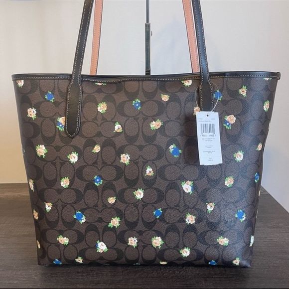 NWT Coach City Tote In Signature Canvas With Vintage Mini Rose Print - Picture 5 of 9